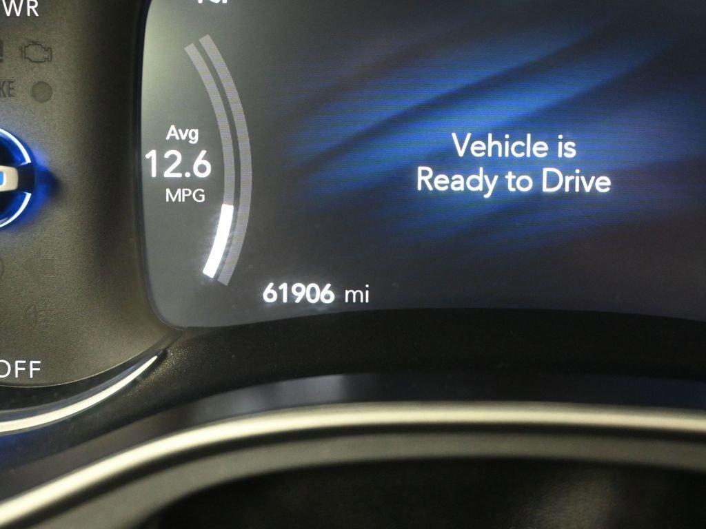 Used 2024 Chrysler Pacifica Select image 16