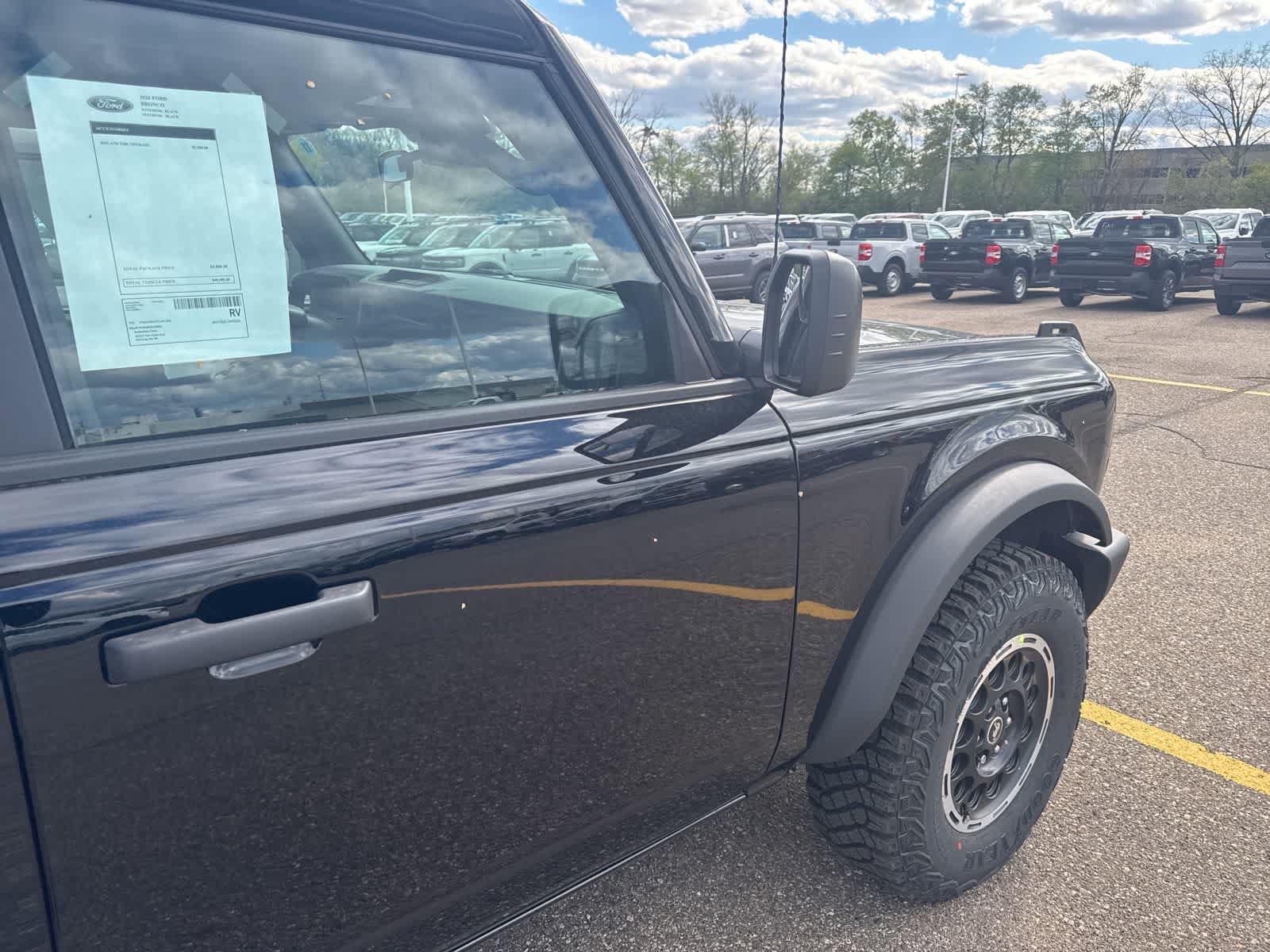 New 2026 Ford Bronco 4-Door AWD/4WD image 12