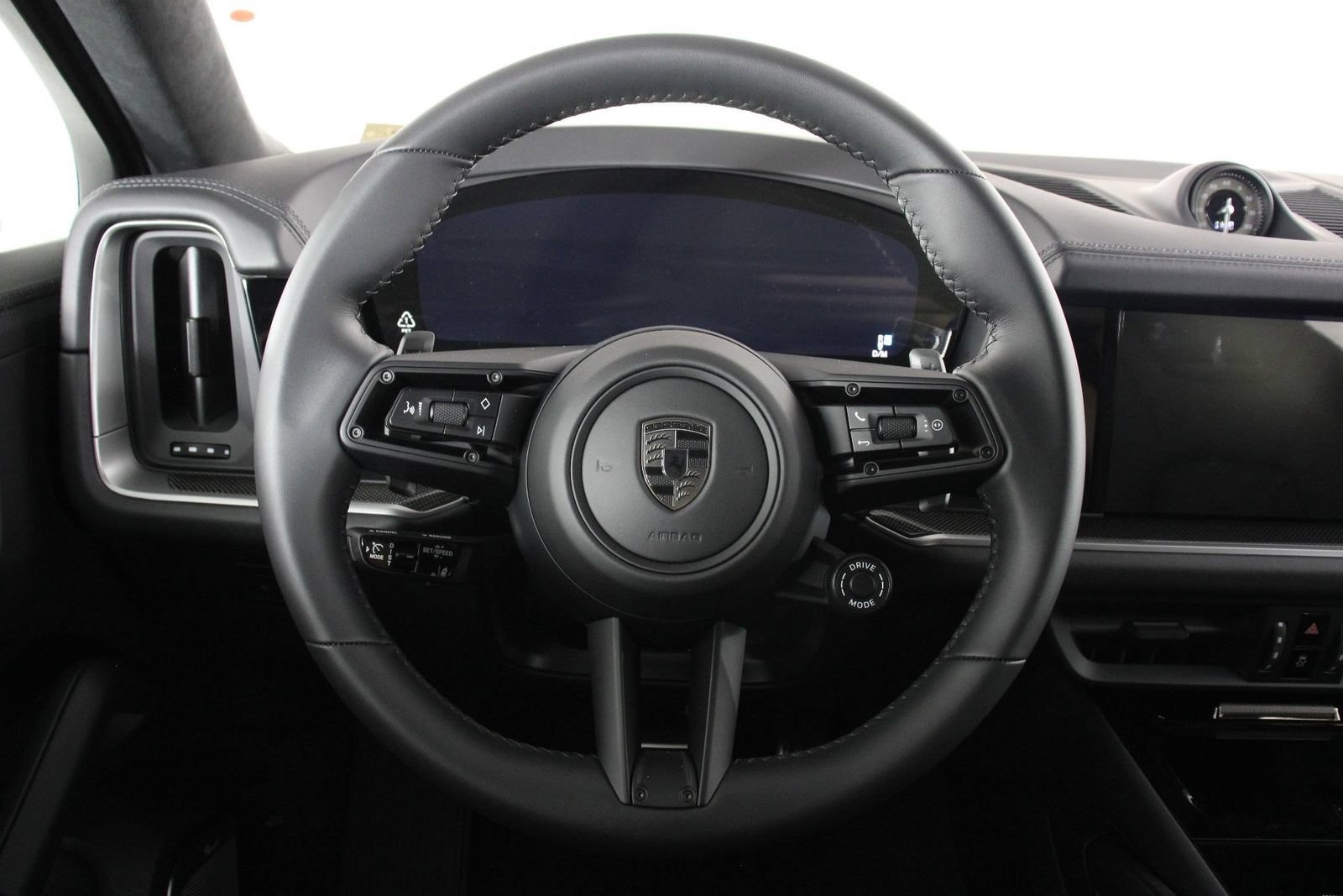 New 2026 Porsche Cayenne Turbo AWD/4WD image 12