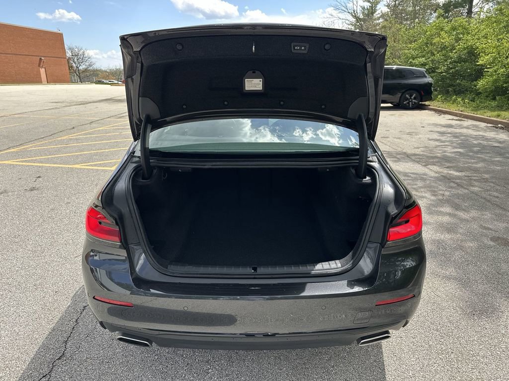 Used 2022 BMW 530i xDrive w/ Convenience Package AWD/4WD image 30
