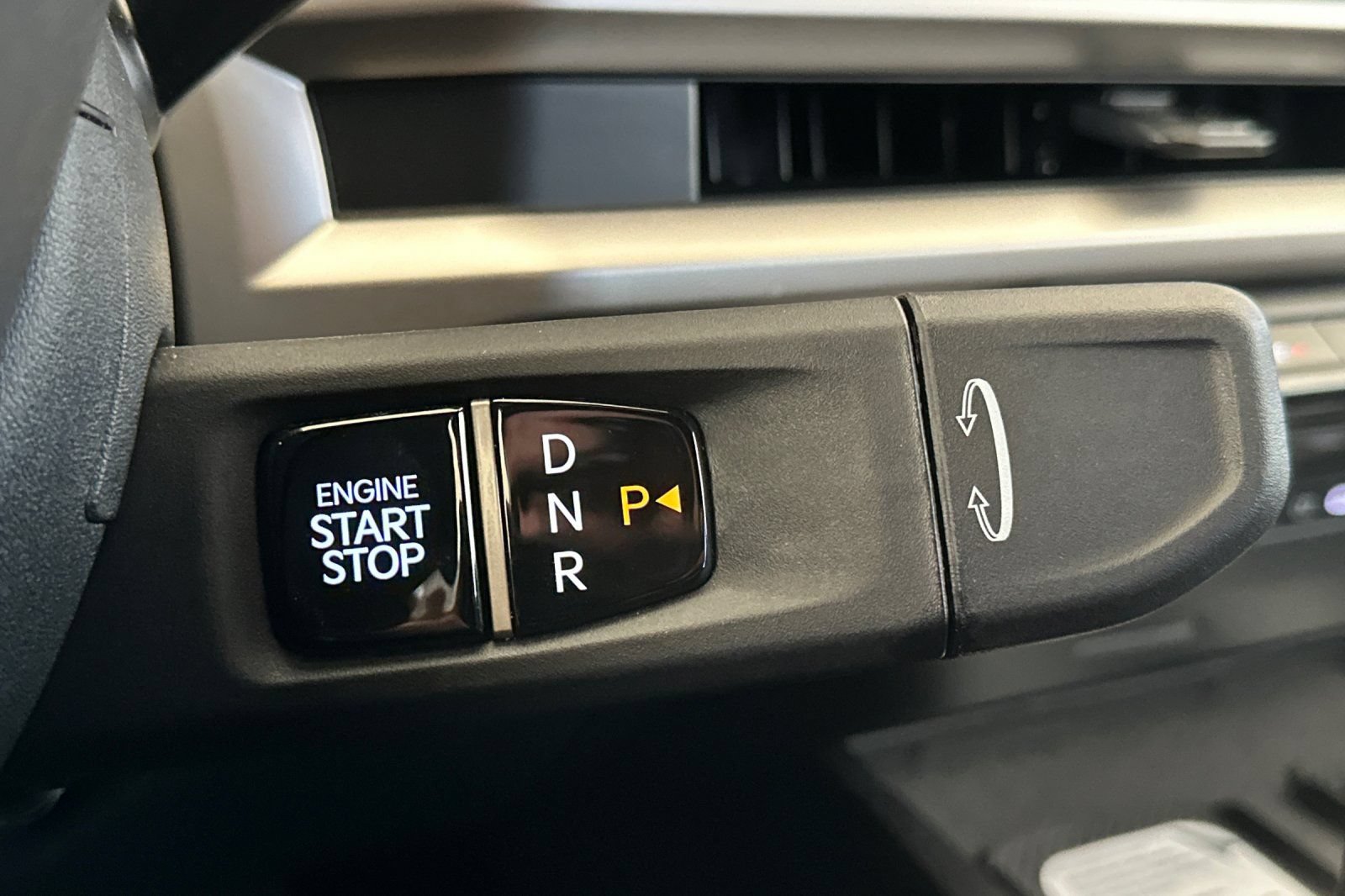 Used 2027 Kia Telluride LX FWD image 25
