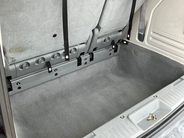 Used 2010 Chrysler Town & Country Touring w/ Safetytec Group image 32