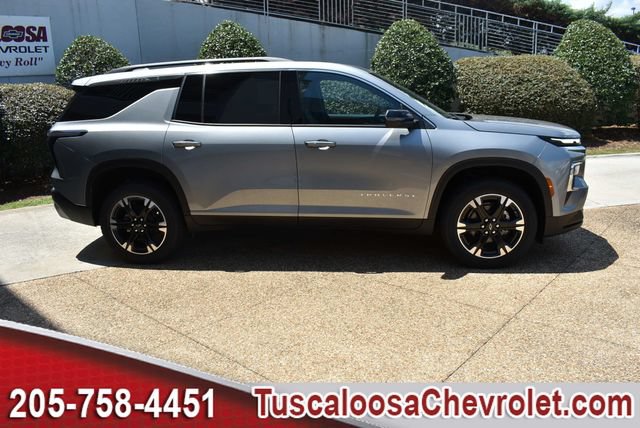 New 2027 Chevrolet Traverse LT w/ Sun and Wheel Package FWD image 13