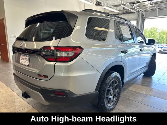 Used 2025 Honda Pilot TrailSport image 15