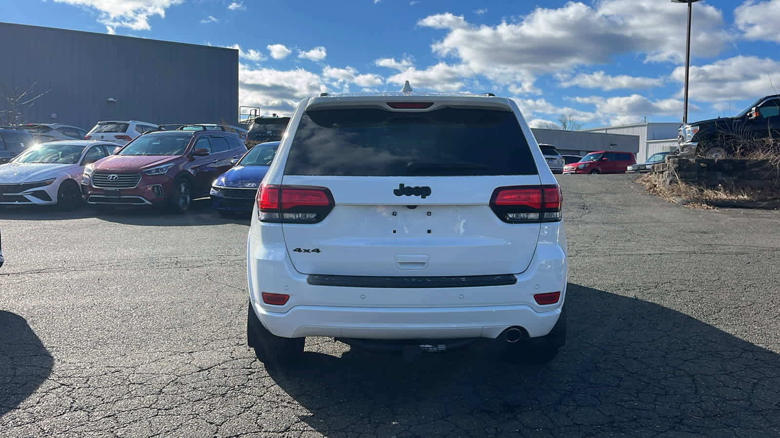 Used 2019 Jeep Grand Cherokee Altitude image 5