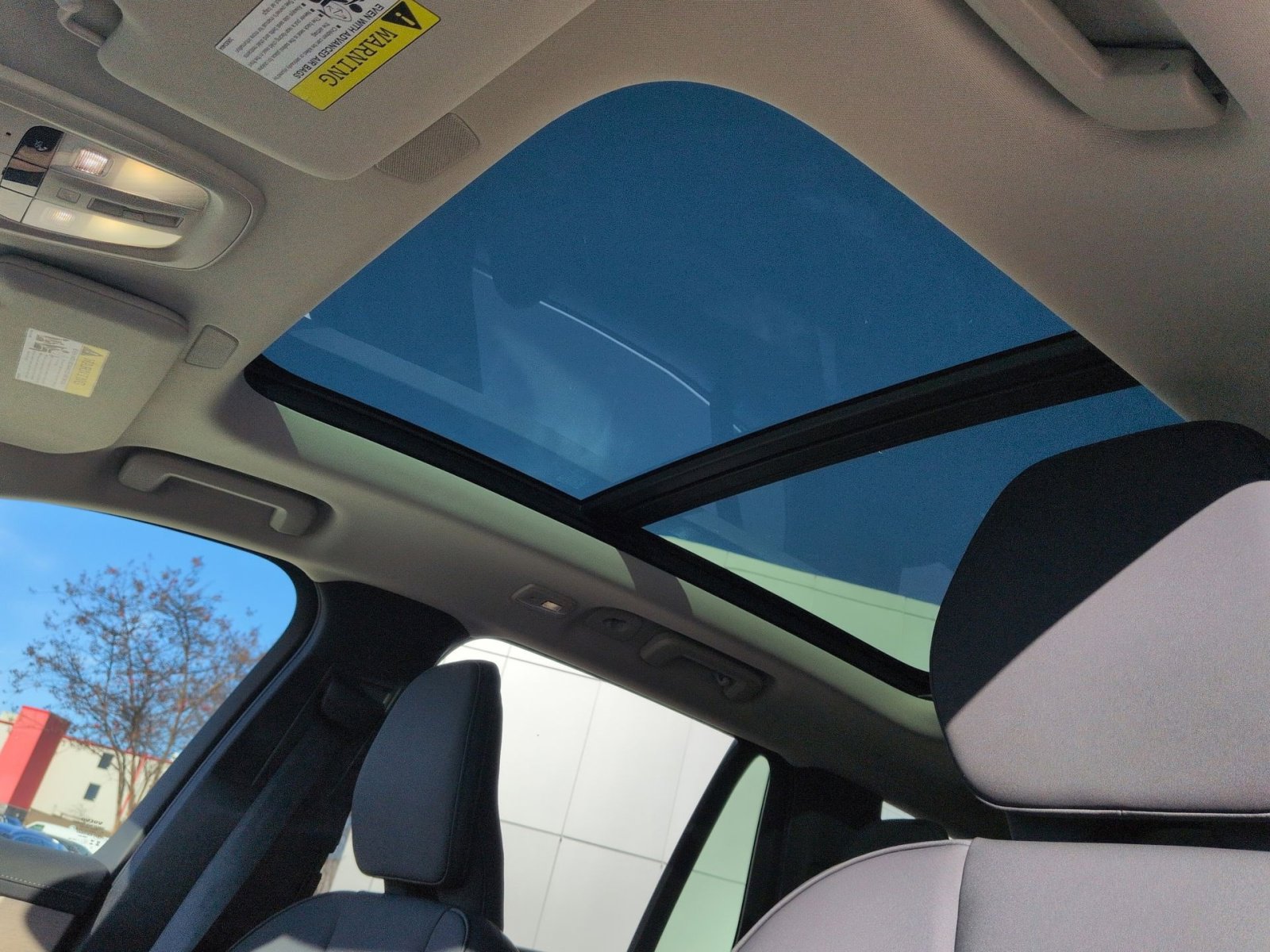 New 2026 Volvo XC90 B6 Plus image 24