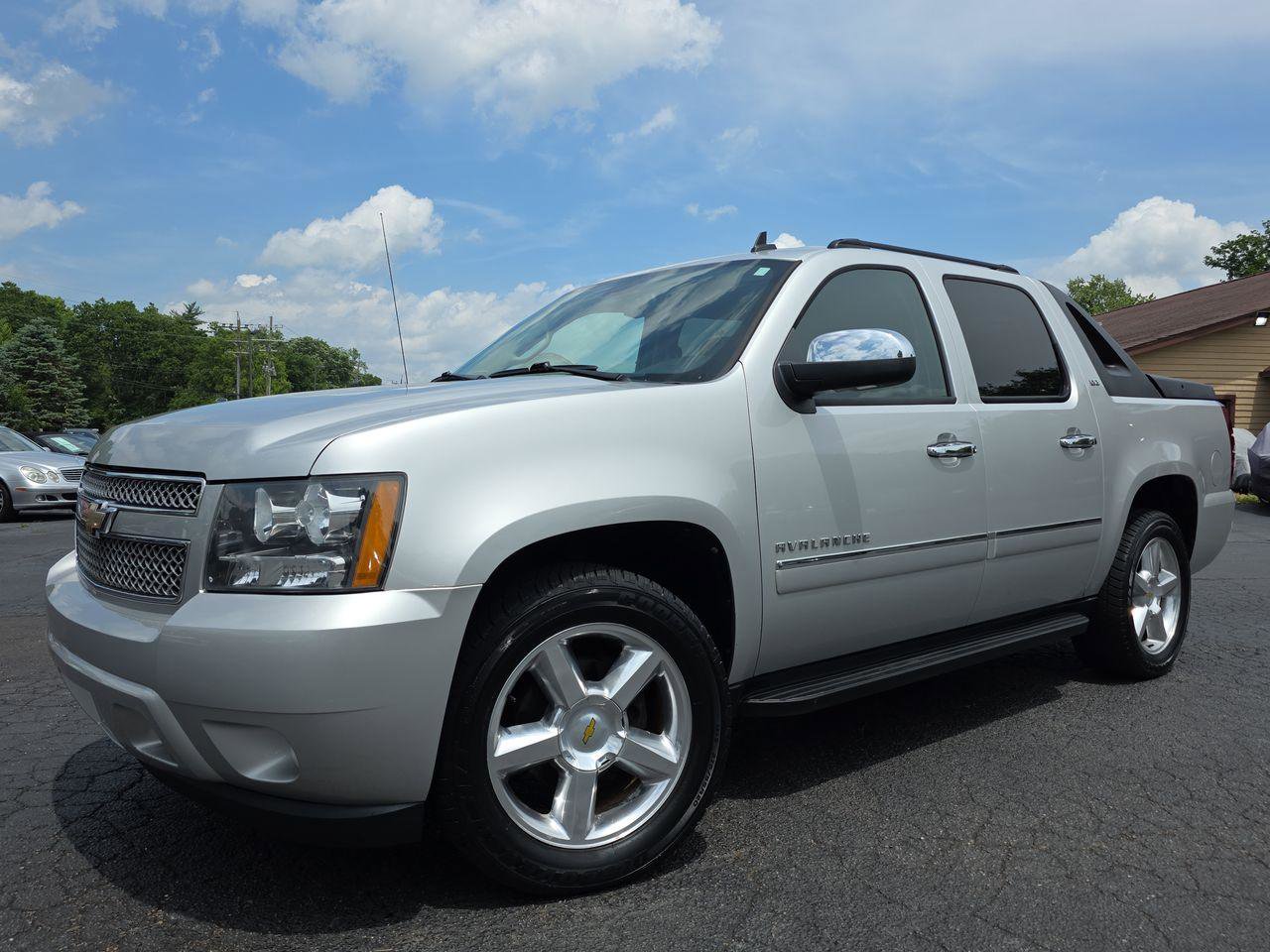 Used 2010 Chevrolet Avalanche LTZ