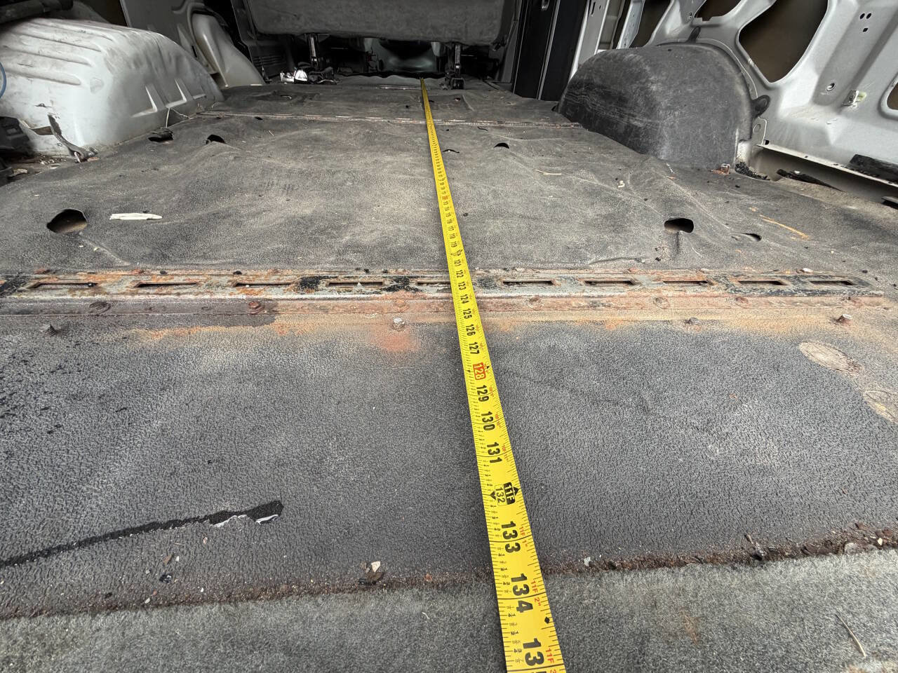 Used 2010 Ford E-350 and Econoline 350 XLT image 26