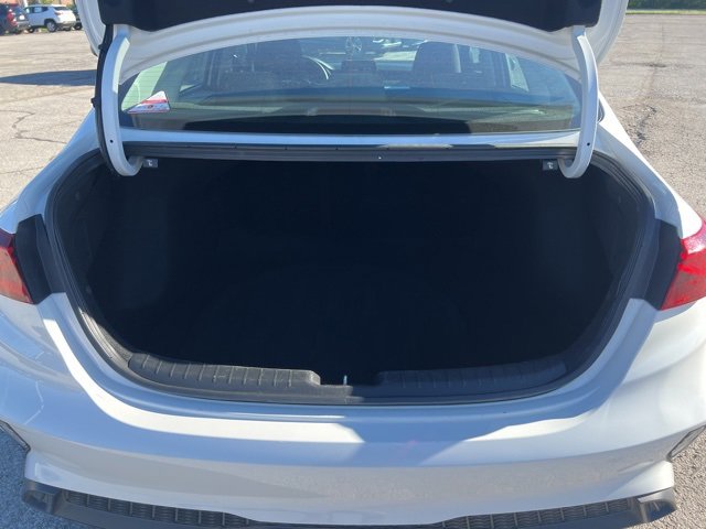 Used 2024 Kia Forte LXS image 5