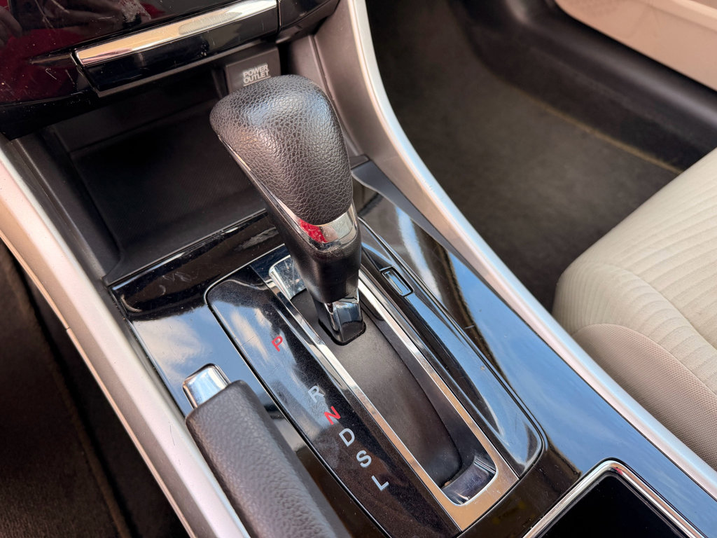 Used 2016 Honda Accord LX image 21