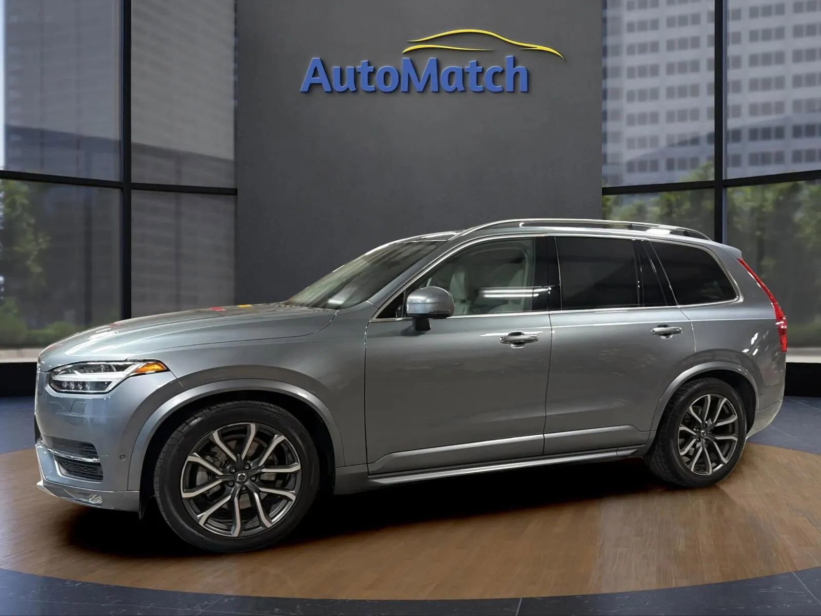 Used 2016 Volvo XC90 T6 Momentum image 5