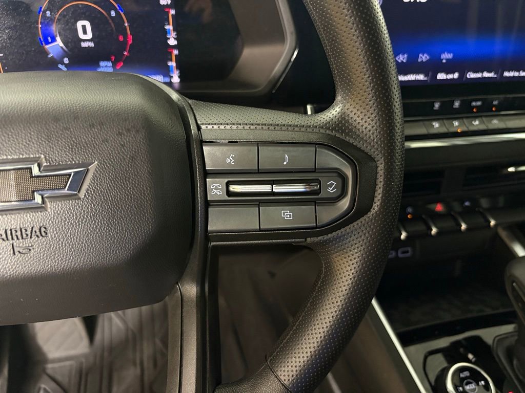 Used 2023 Chevrolet Colorado Trail Boss w/ Technology Package image 25