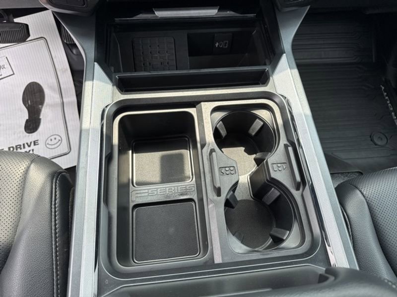 Used 2024 Ford F250 Lariat w/ Chrome Package AWD/4WD image 12