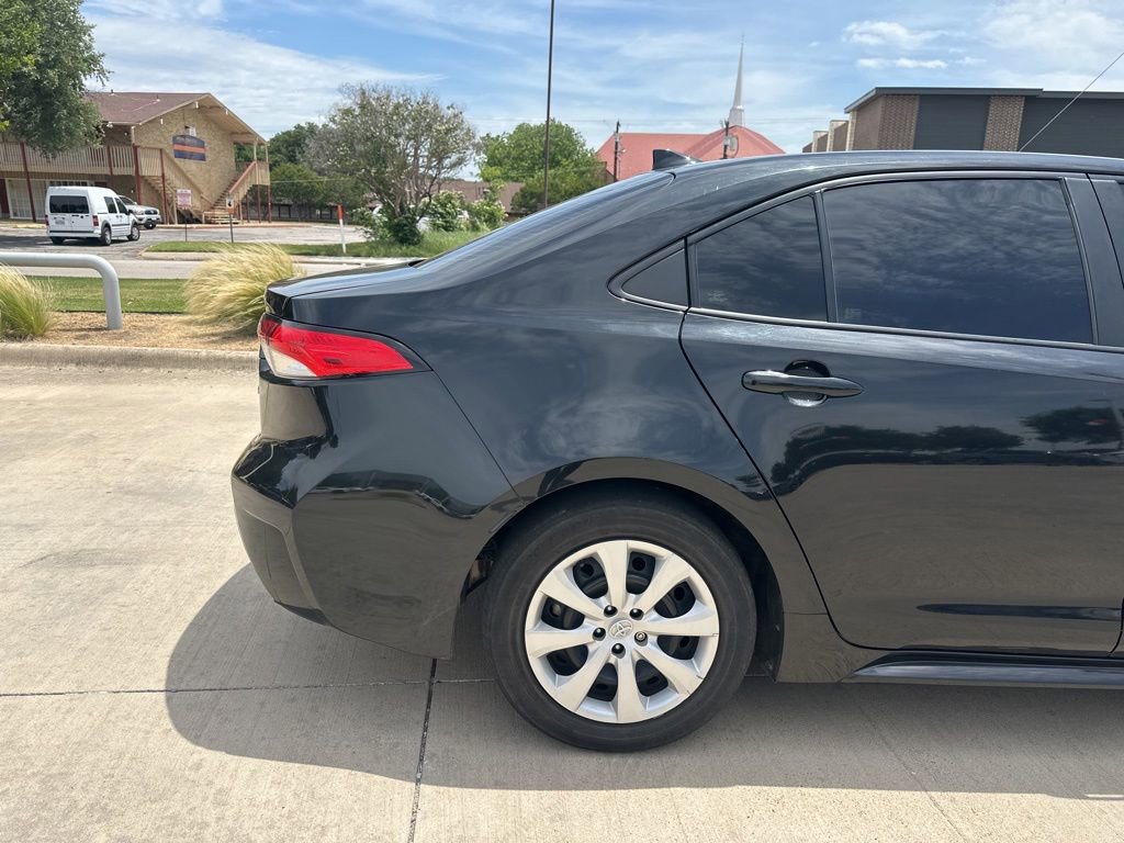 Used 2021 Toyota Corolla LE FWD image 10