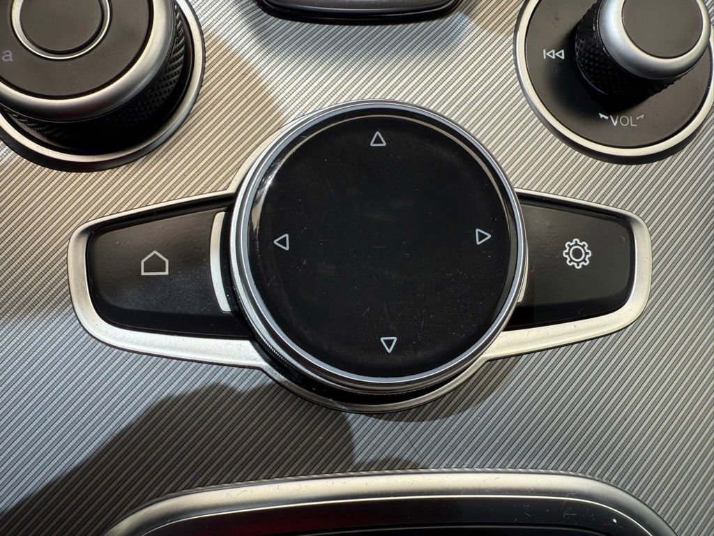 New 2025 Alfa Romeo Giulia RWD image 33