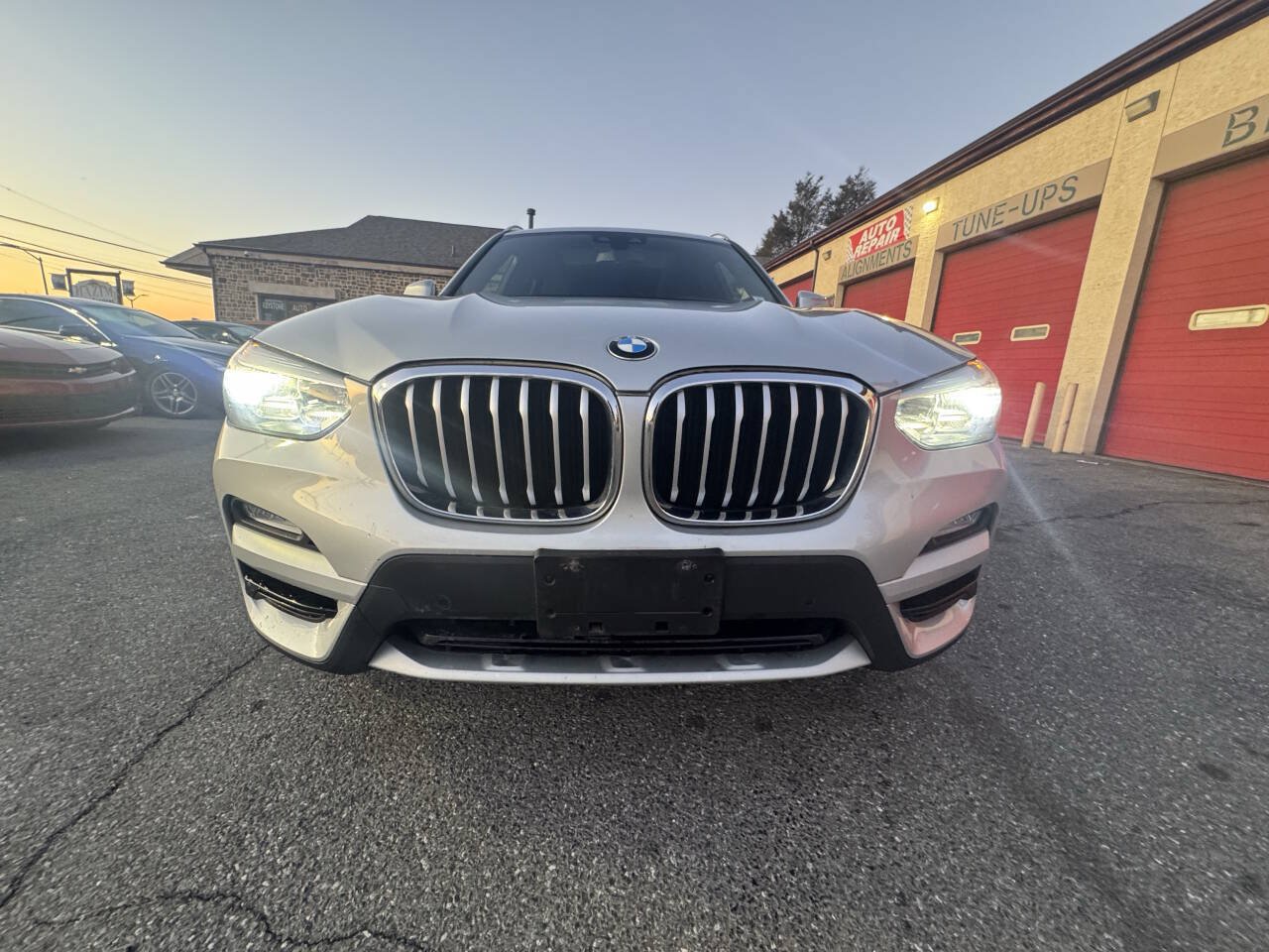 Used 2019 BMW X3 xDrive30i w/ Driving Assistance Package AWD/4WD image 11