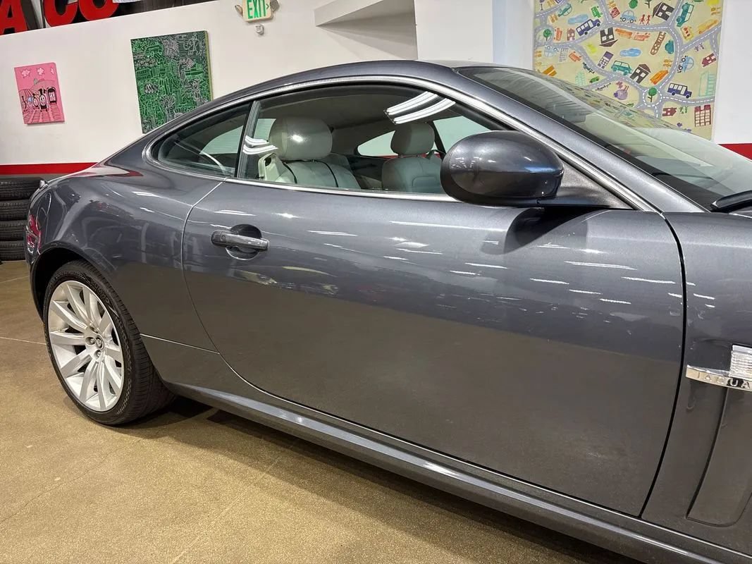 Used 2007 Jaguar XK Coupe RWD image 52