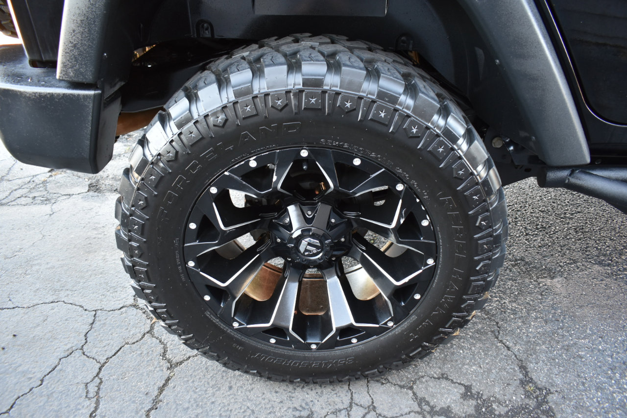 Used 2017 Jeep Wrangler Unlimited Sport w/ Quick Order Package 23S image 32