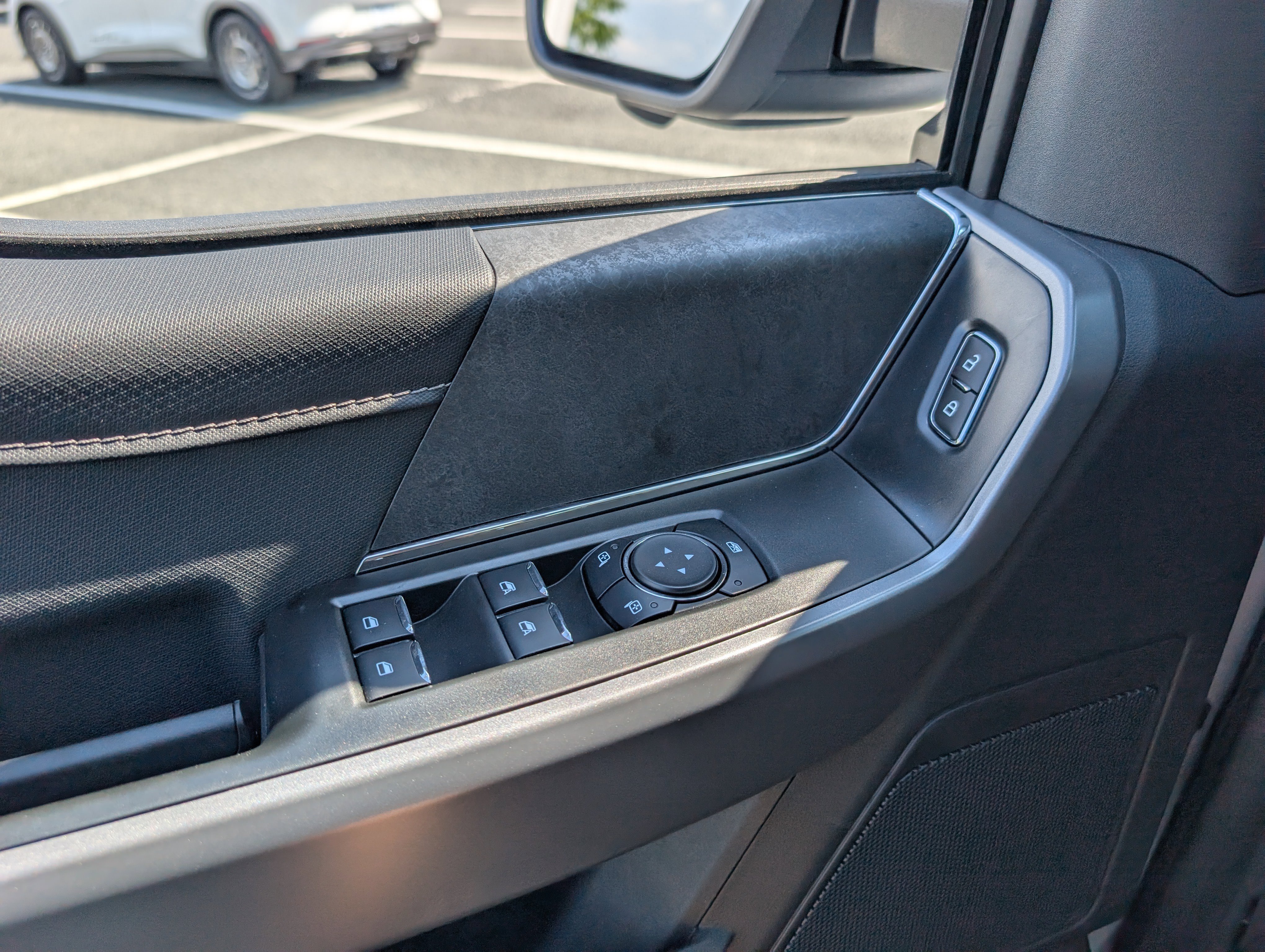 New 2025 Ford F150 XLT w/ Equipment Group 302A MID image 17