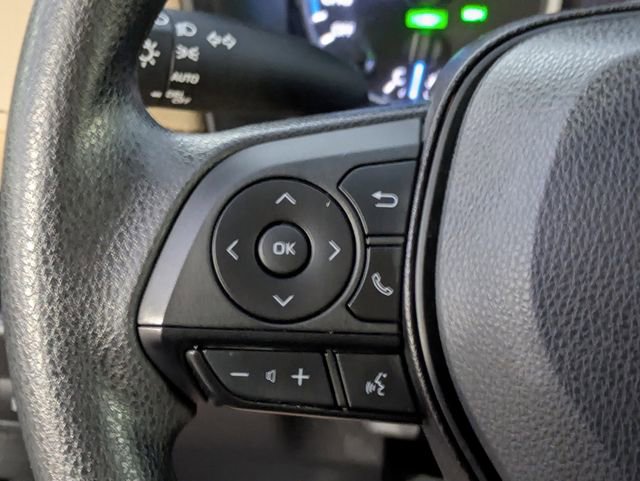 Used 2022 Toyota RAV4 XLE image 21