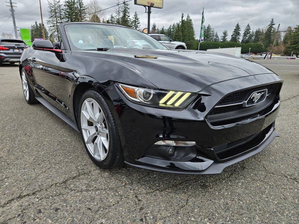 Used 2015 Ford Mustang Premium w/ Equipment Group 201A image 21