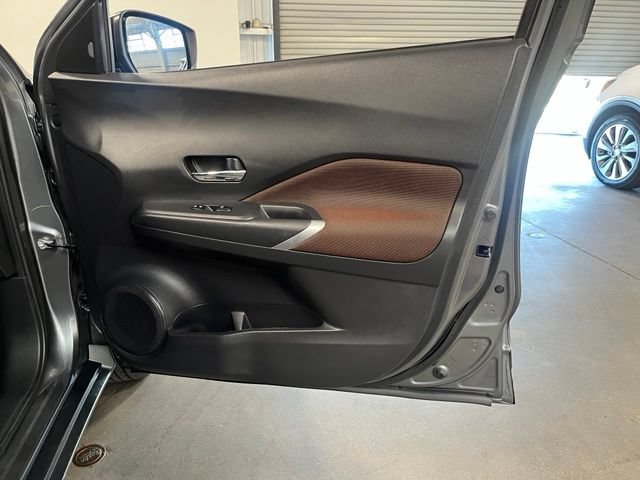 Used 2024 Nissan Kicks SR FWD image 12