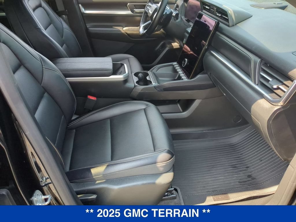 Used 2025 GMC Terrain Elevation w/ Elevation Premium Package AWD/4WD image 21