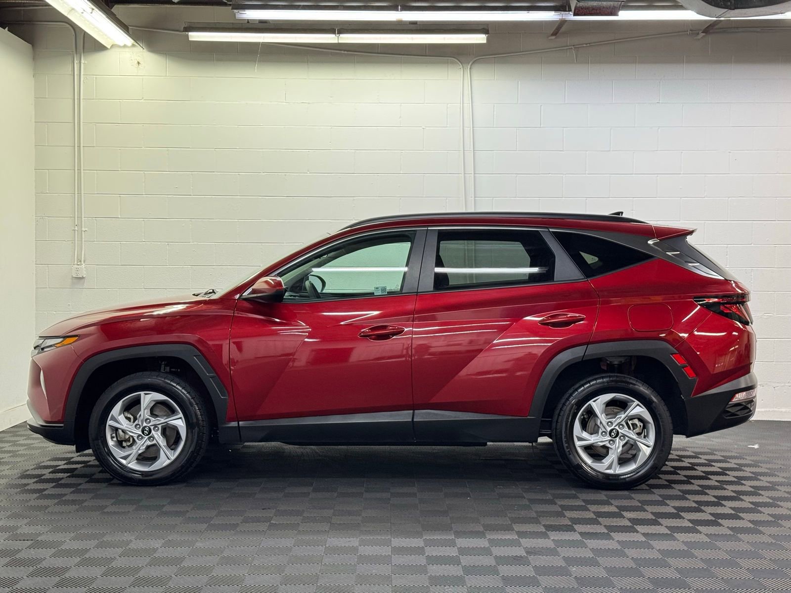 Used 2024 Hyundai Tucson SEL AWD/4WD image 3