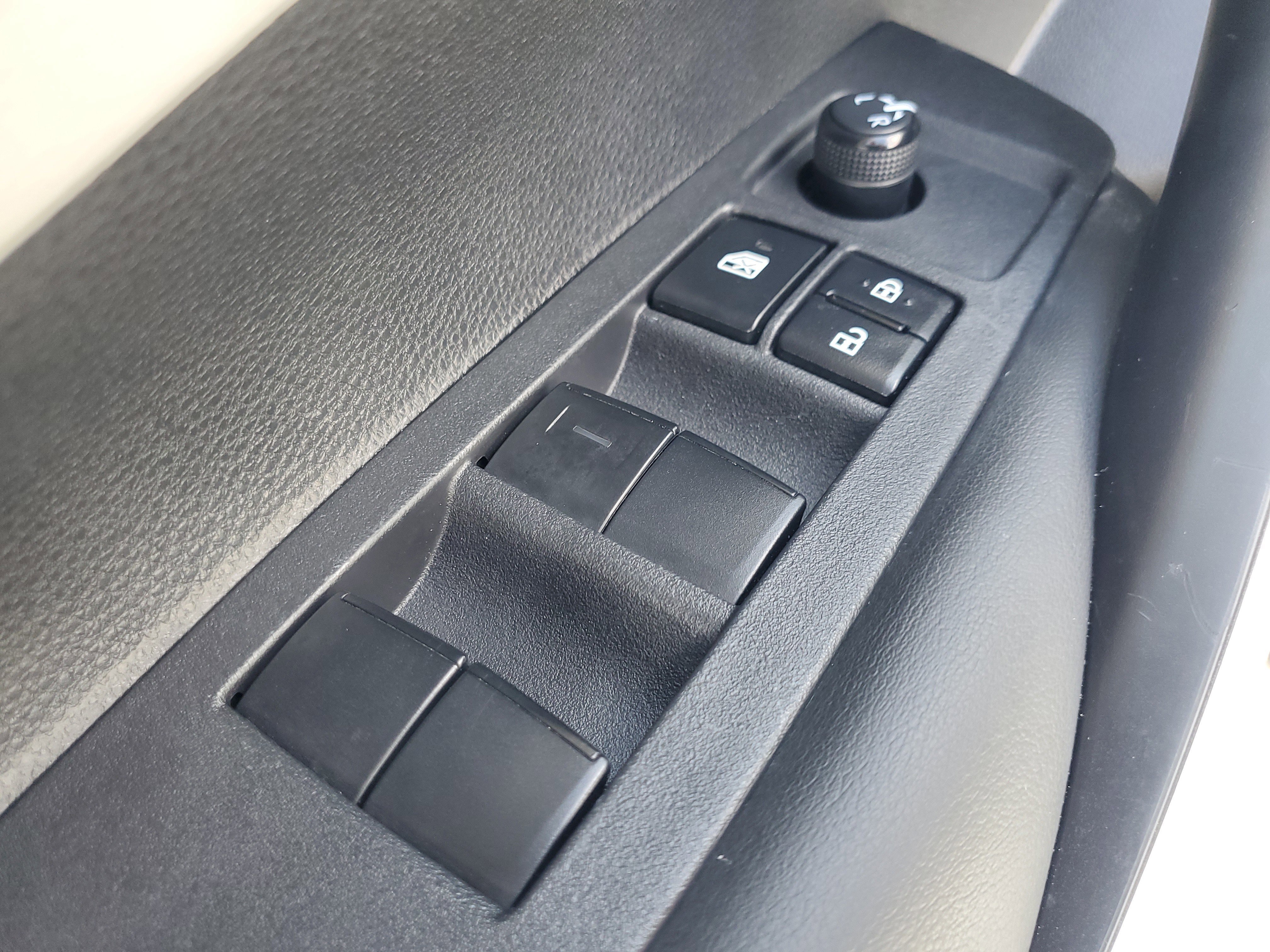 Certified 2024 Toyota Corolla SE FWD image 19