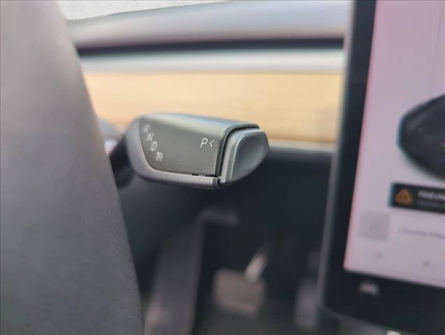 Used 2021 Tesla Model Y Long Range AWD/4WD image 15