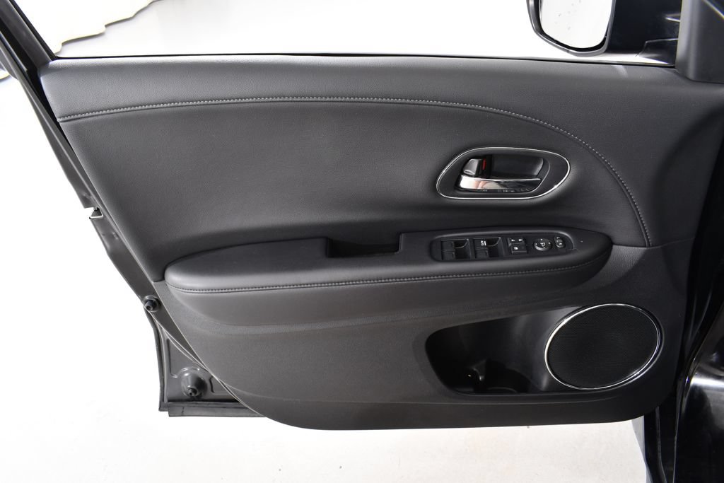 Used 2017 Honda HR-V EX-L image 24