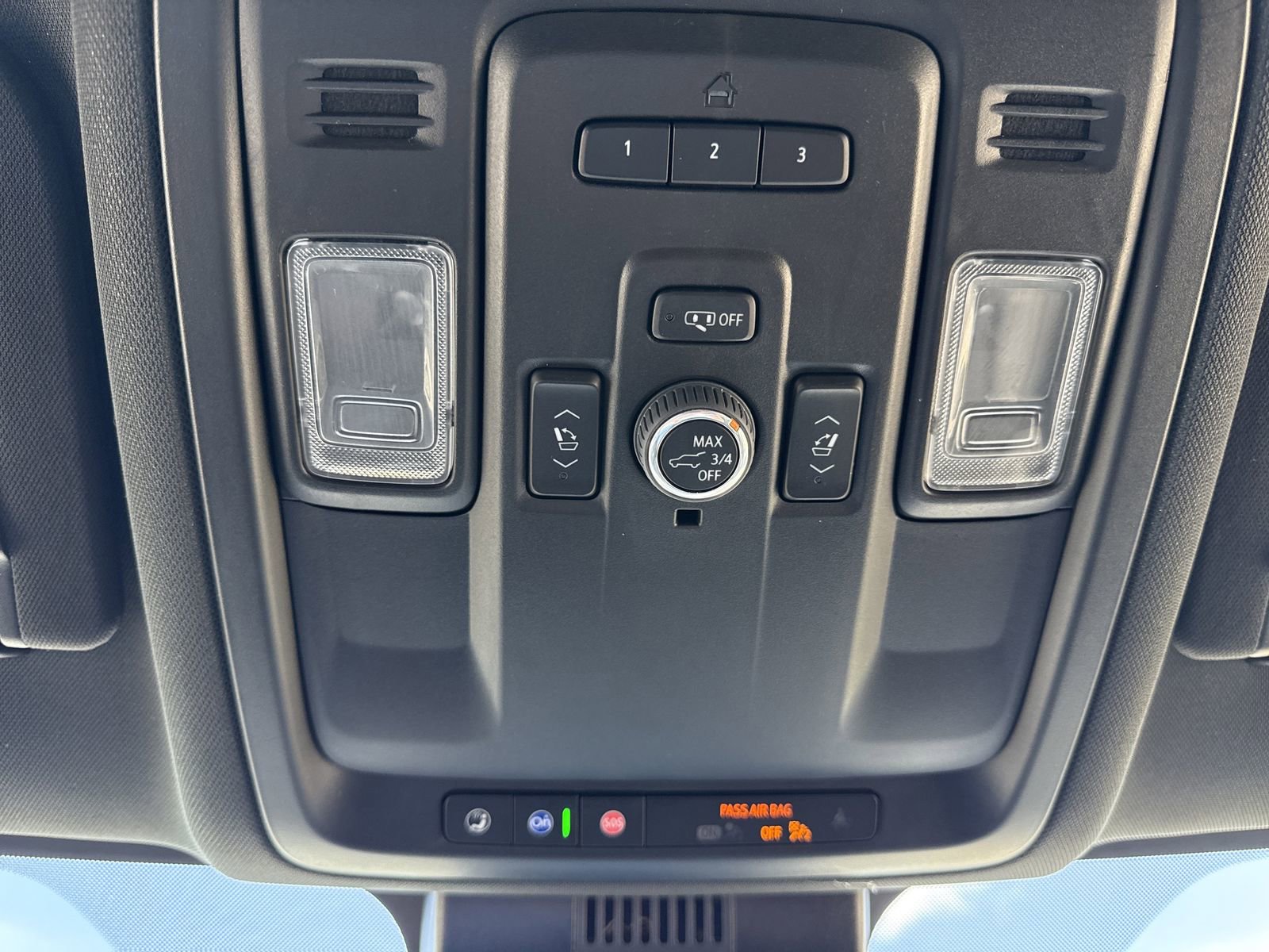Used 2023 Chevrolet Tahoe LT w/ Luxury Package RWD image 28