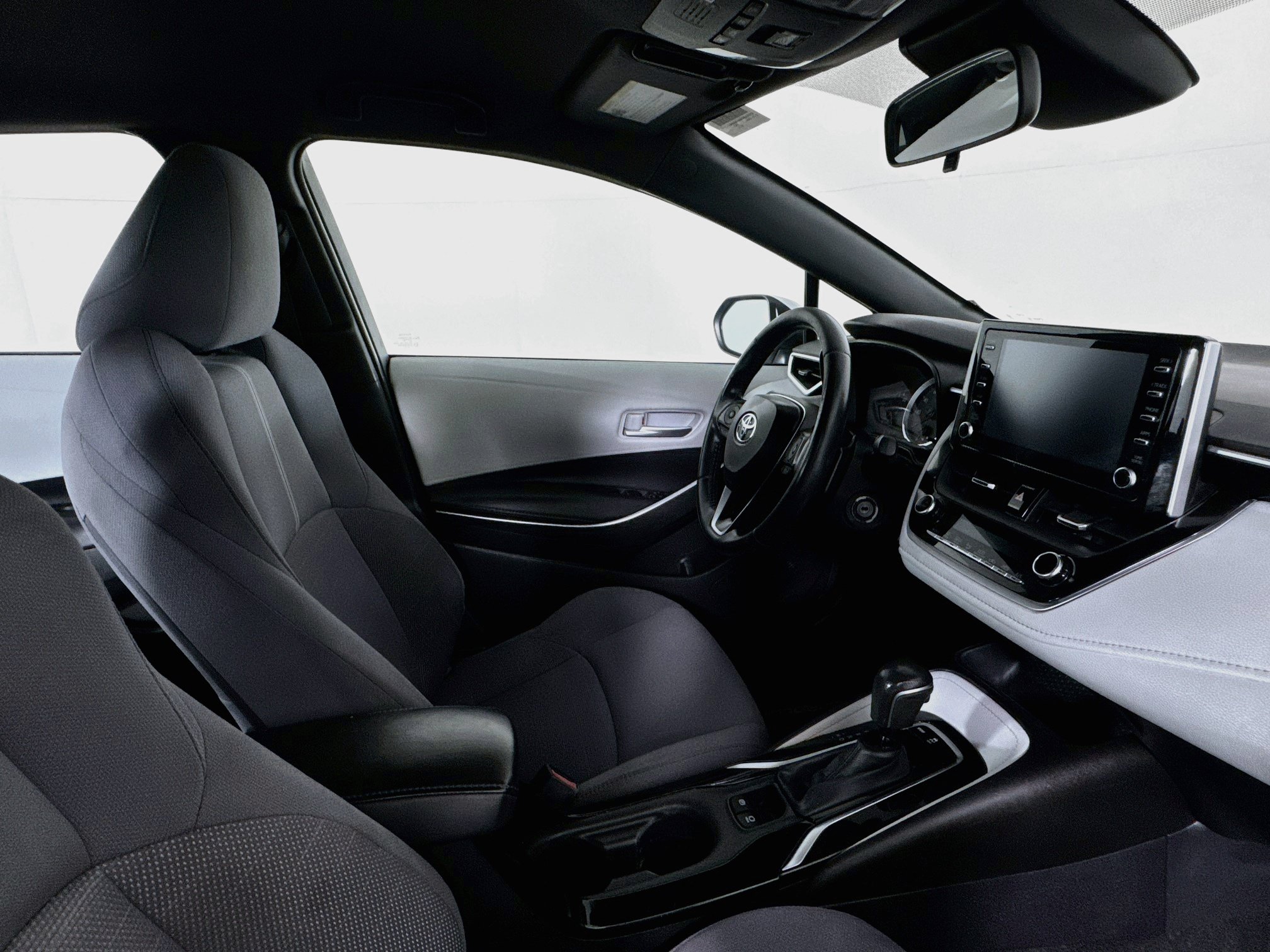 Used 2020 Toyota Corolla SE FWD image 46