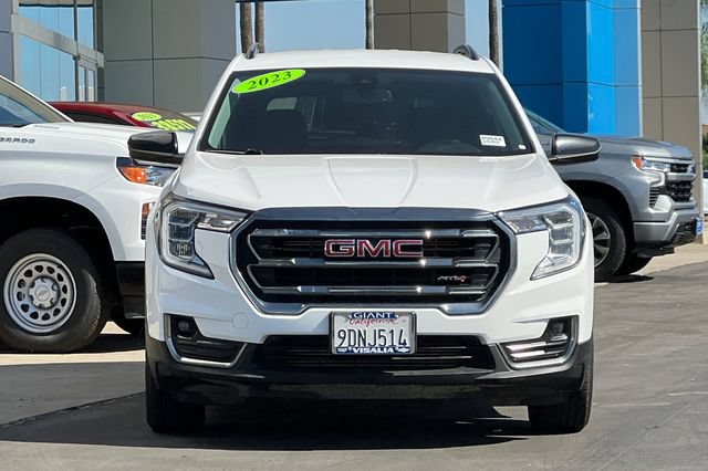 Used 2023 GMC Terrain AT4 w/ LPO, Cargo Package AWD/4WD image 9