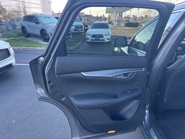 Certified 2022 INFINITI QX50 Luxe w/ Appearance Package image 10