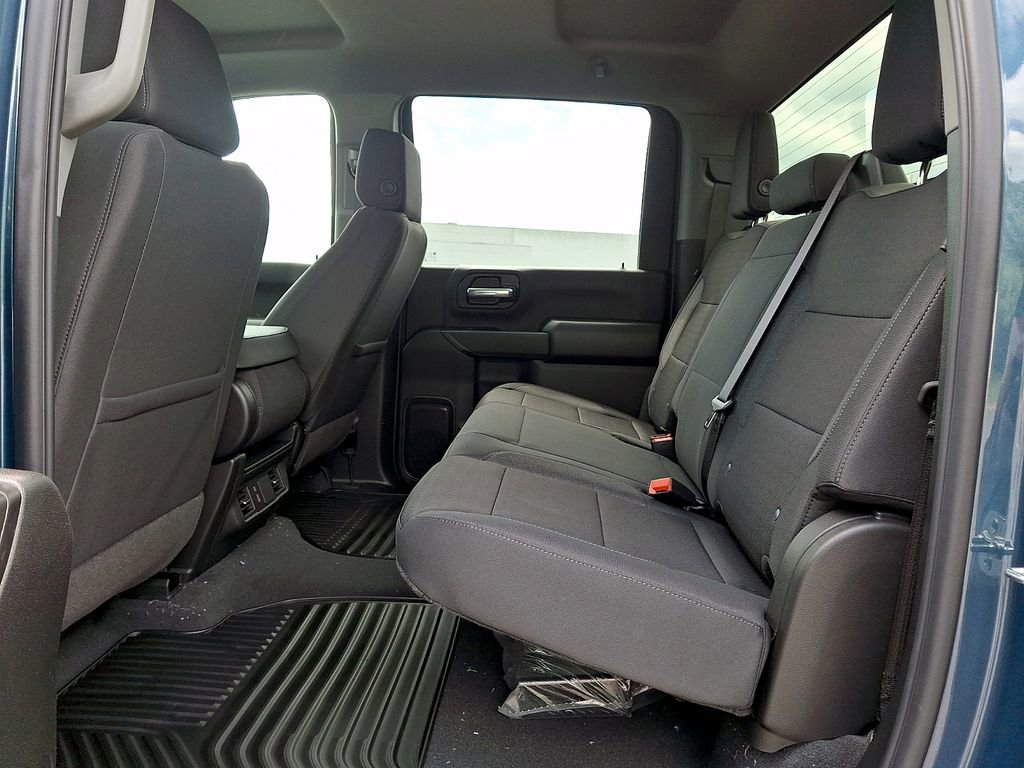 New 2026 Chevrolet Silverado 2500 Custom w/ Custom Value Package AWD/4WD image 6