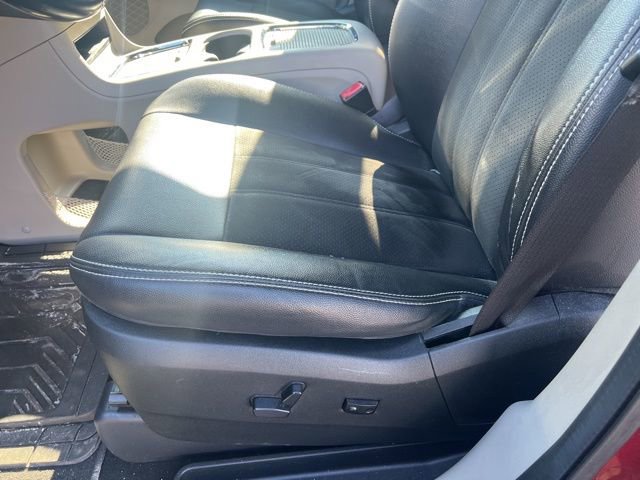 Used 2019 Dodge Grand Caravan SXT image 11