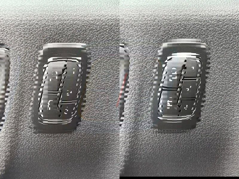 Used 2025 Ford Escape Platinum image 25