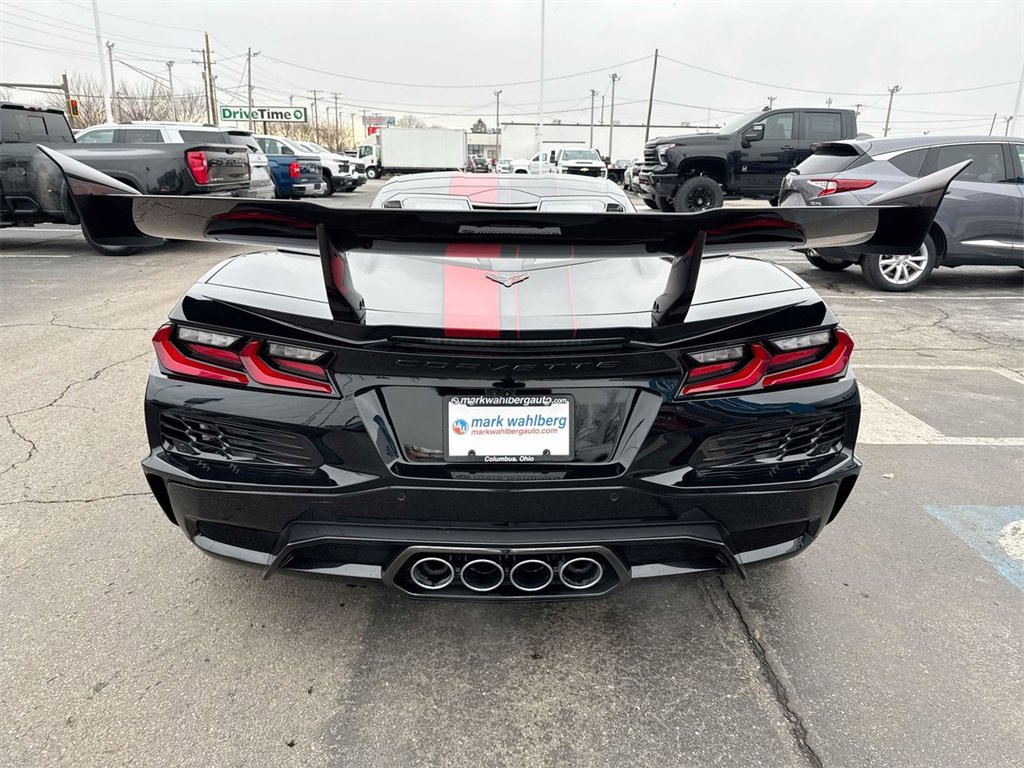 New 2026 Chevrolet Corvette ZR1 w/ ZR1 Carbon Fiber Aero Package image 12