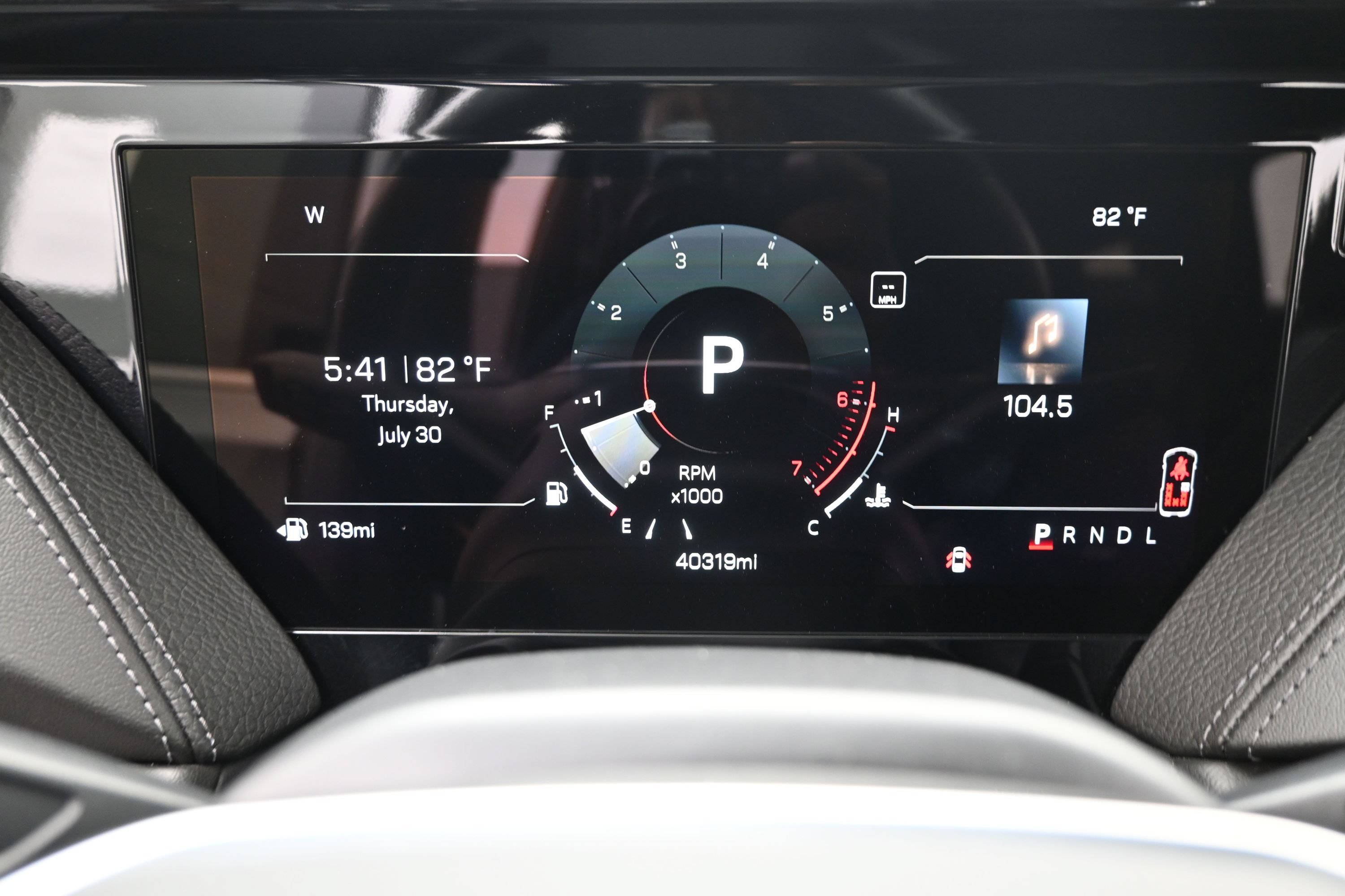 Used 2025 GMC Yukon Denali RWD image 20