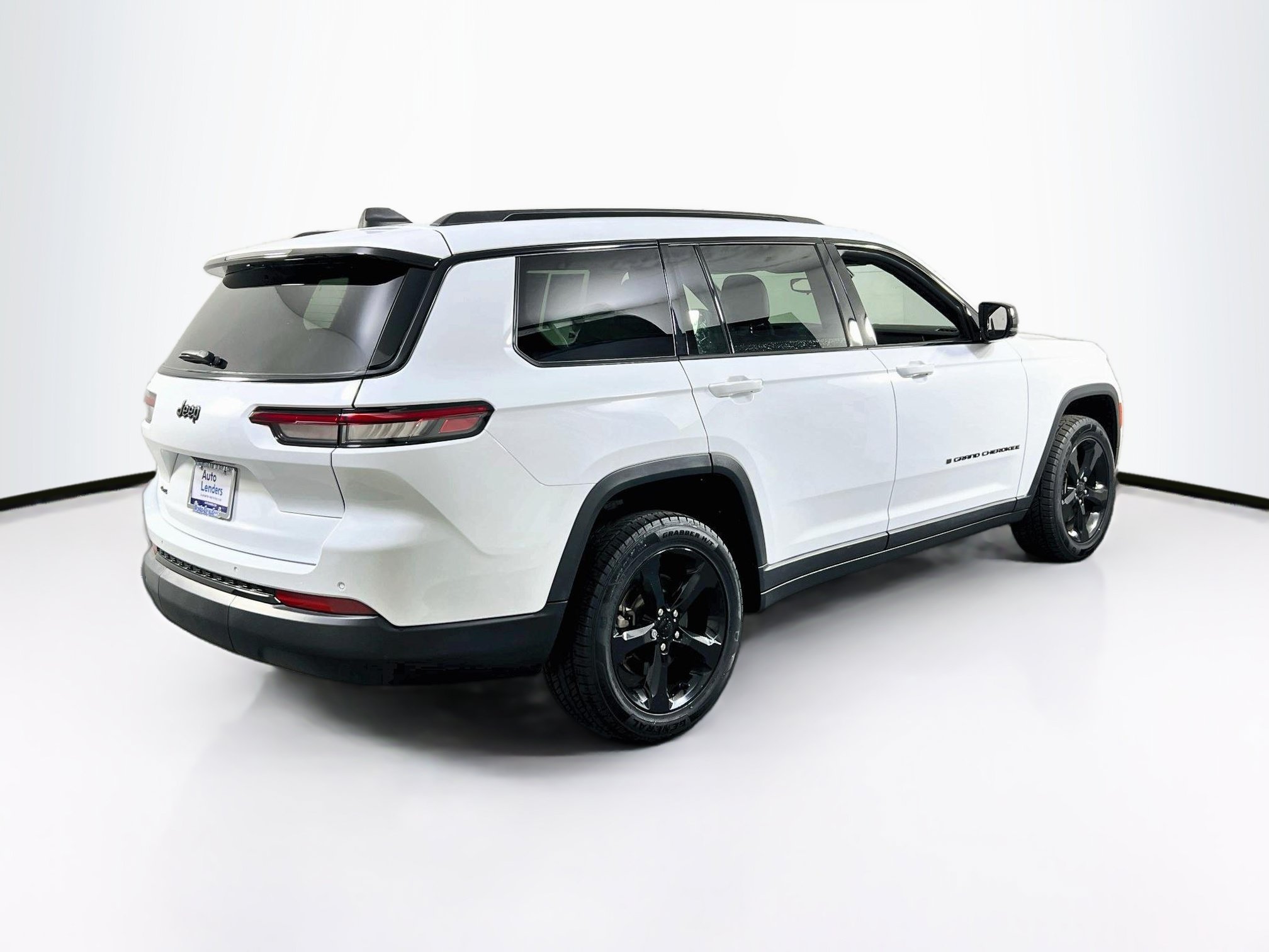 Used 2023 Jeep Grand Cherokee L Laredo AWD/4WD image 5