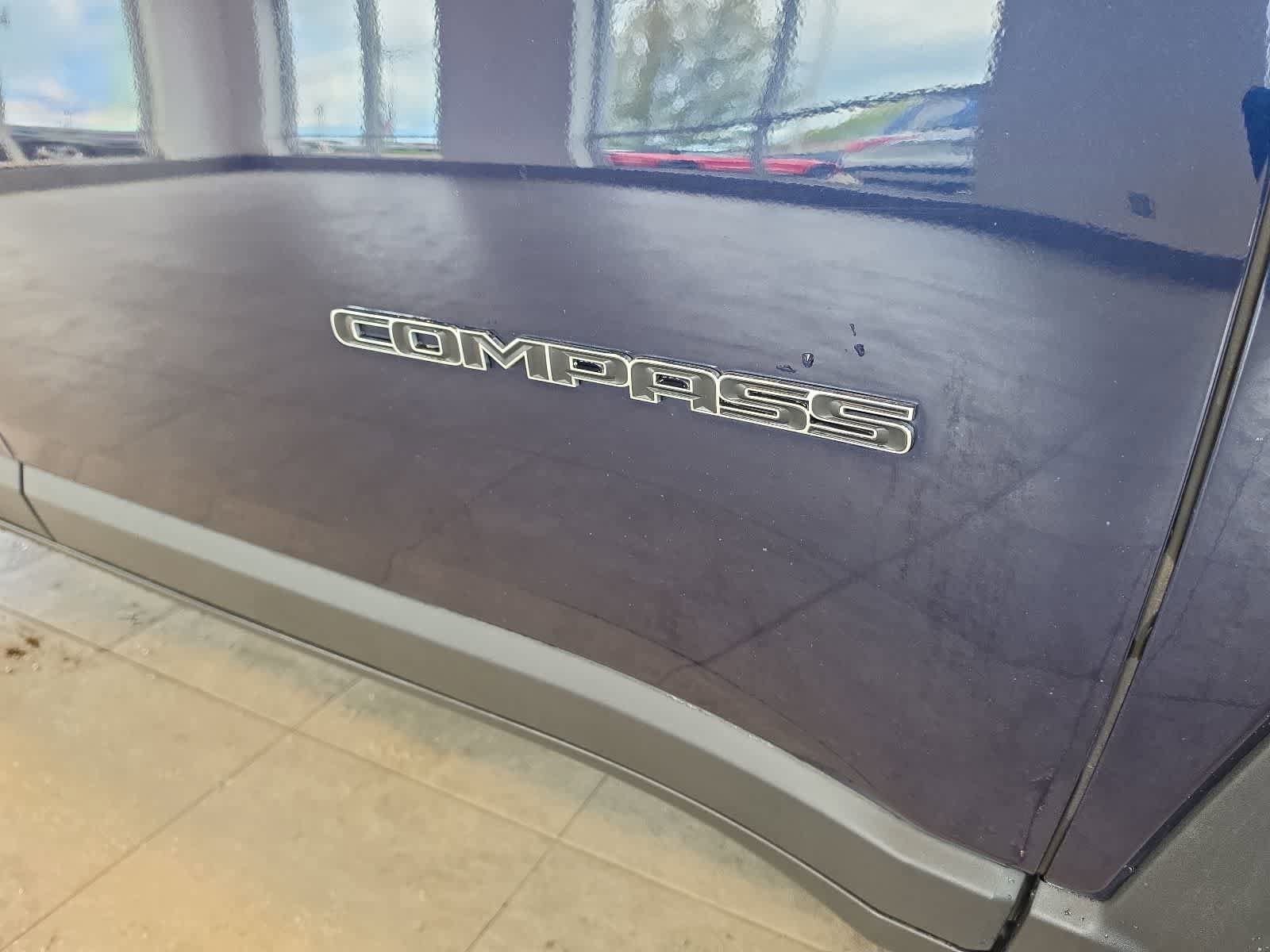 Used 2019 Jeep Compass Limited AWD/4WD image 6