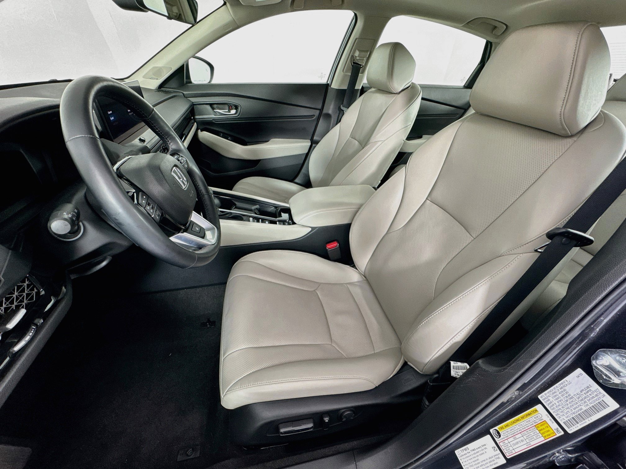 Certified 2025 Honda Accord Touring image 22