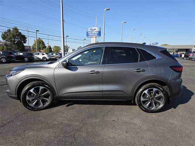Used 2024 Ford Escape Platinum image 26