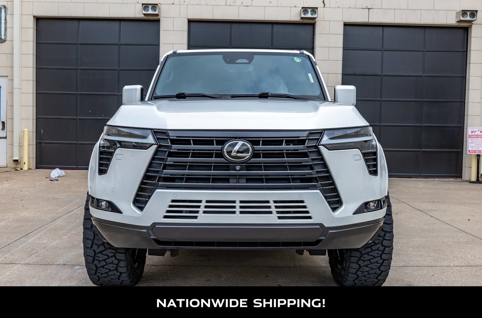 Used 2024 Lexus GX 550 w/ Accessory Package (Z1) AWD/4WD image 4