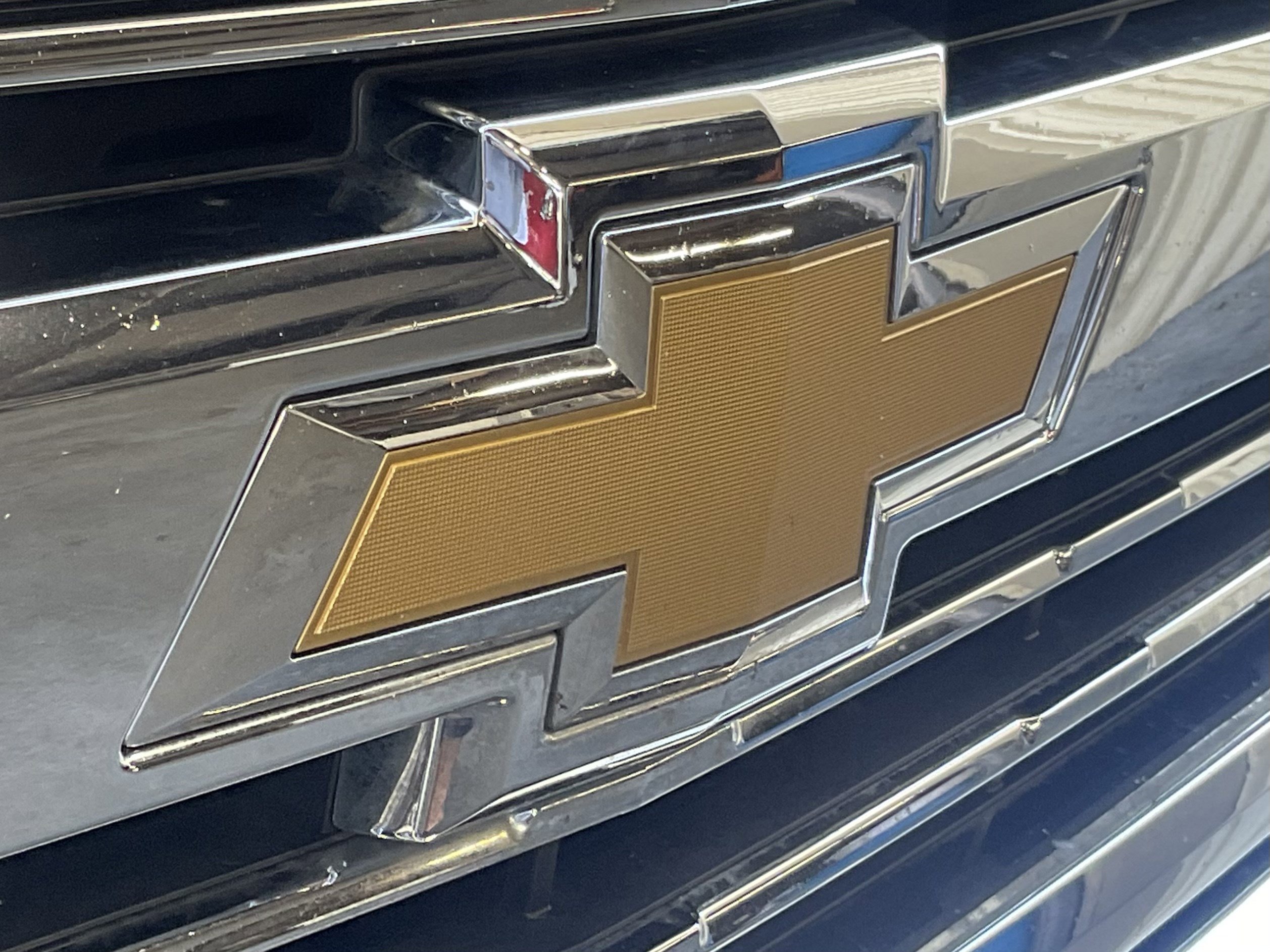 Used 2015 Chevrolet Silverado 2500 LT AWD/4WD image 6