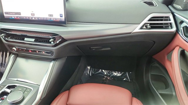 Used 2026 BMW M440i Convertible image 38