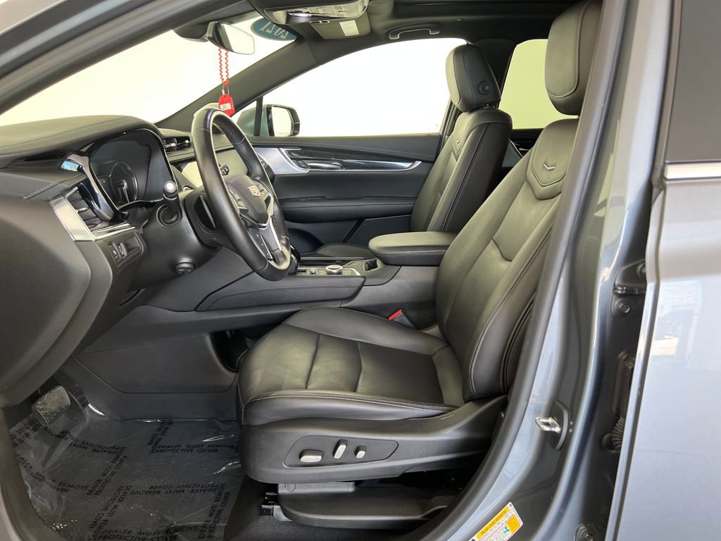 Used 2021 Cadillac XT5 Premium Luxury FWD image 11