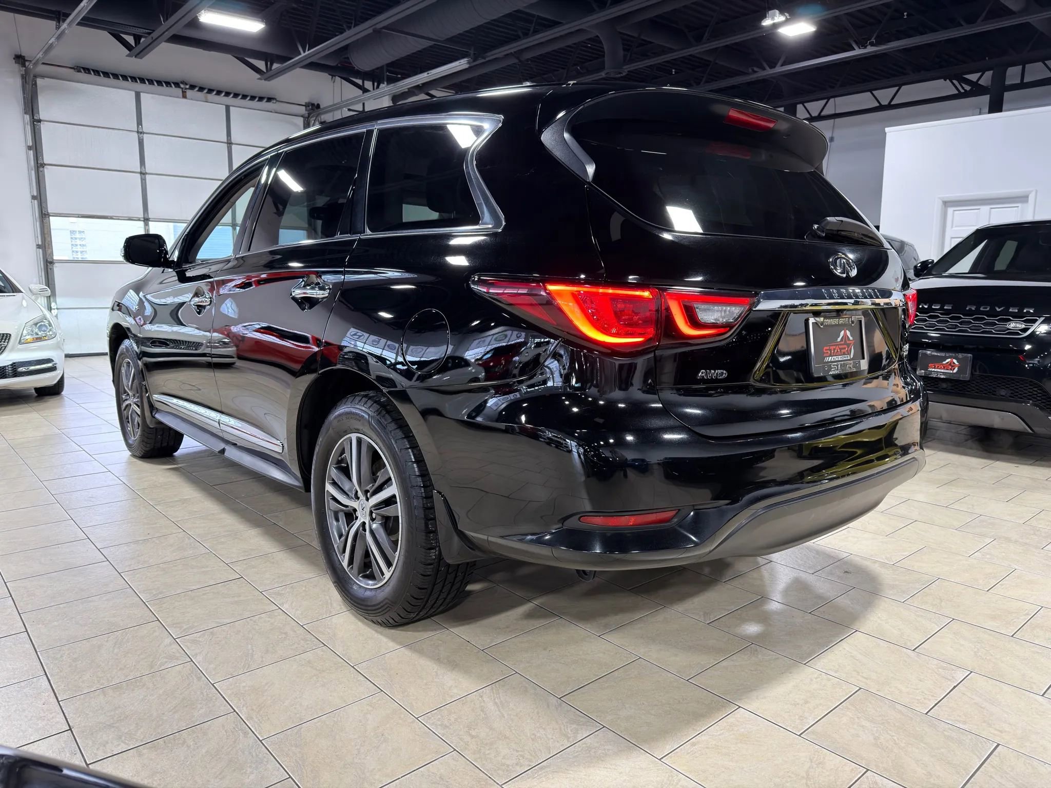 Used 2019 INFINITI QX60 Pure image 4