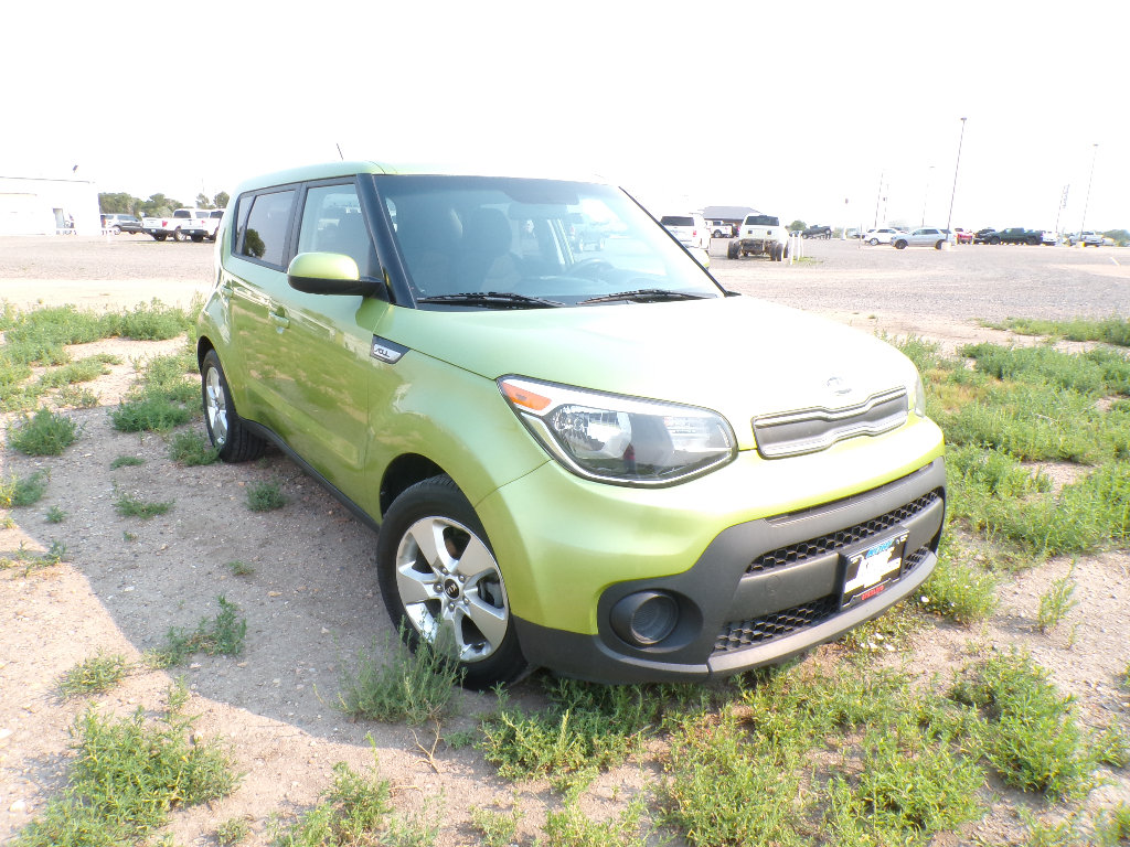 Used 2017 Kia Soul FWD image 3